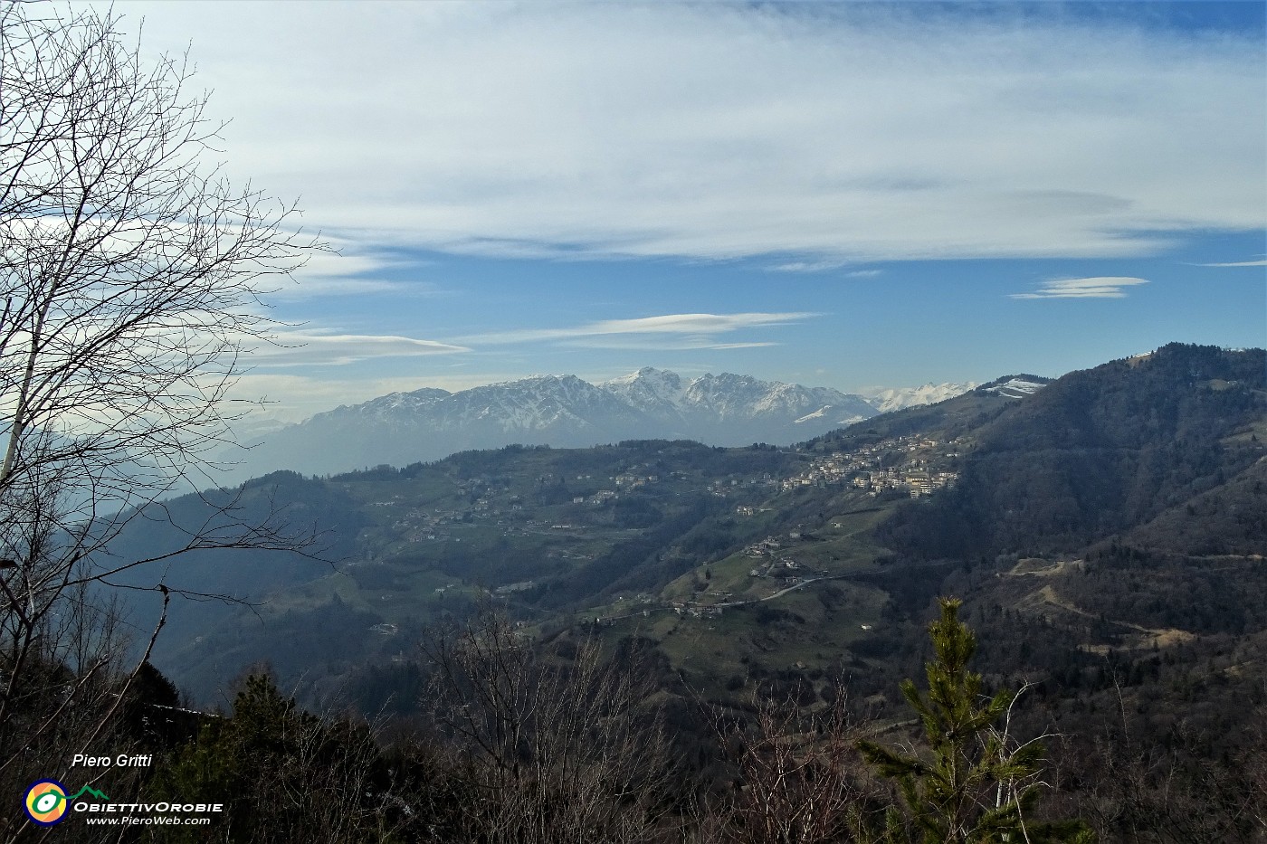48 Vista su Dossena.JPG